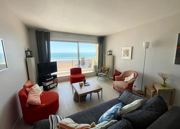 Apartamento Bel T3 Avec Balcon, Parking Et Wi-fi Aux Sables-d'olonne - Fr-1-92-622 *